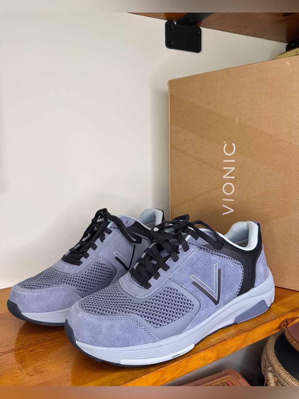 Vionic Walk Strider Knit Blue Sneaker - Women’s Size 11 Wide - New in Box